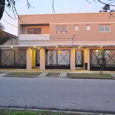 Mendoza Apartments Ezeiza Airport Luis Guillon Exteriör bild